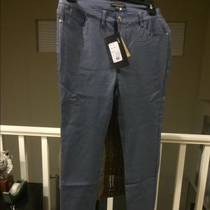 Never worn Alberto Makali skinny jeans/pants
